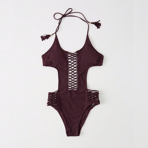 Macrame One-Piece - Picture 7 of 8